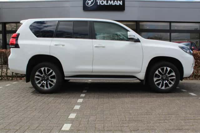 Toyota Land (2024) thumbnail 7