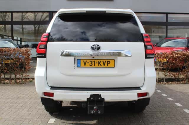Toyota Land (2024) thumbnail 9