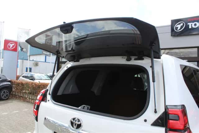 Toyota Land (2024) thumbnail 10