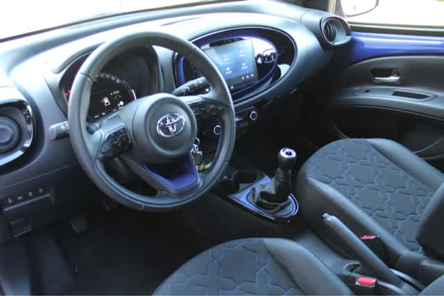 Toyota Aygo (2023) thumbnail 2
