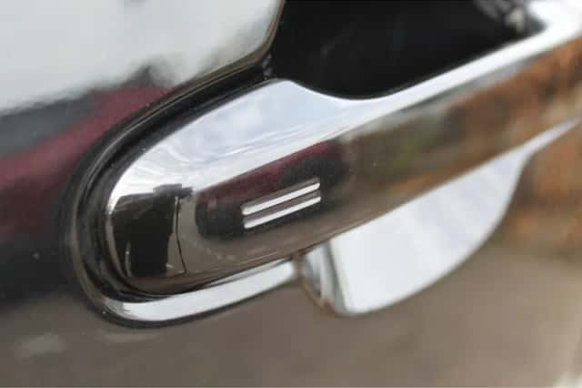 Toyota C-HR (2023) thumbnail 13