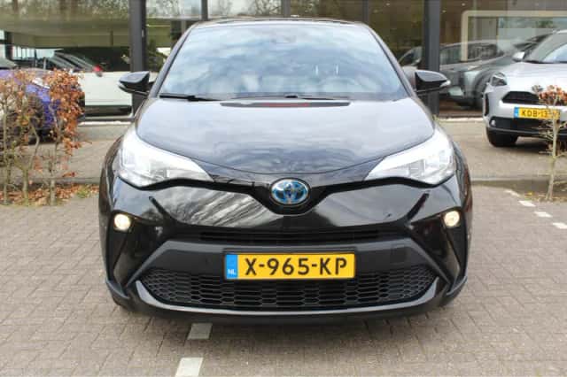 Toyota C-HR (2023) thumbnail 3