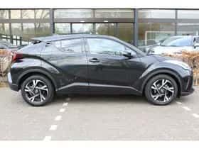 Toyota C-HR (2023) thumbnail 7