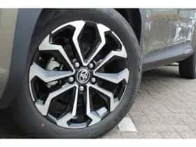 Toyota Yaris (2025) thumbnail 11