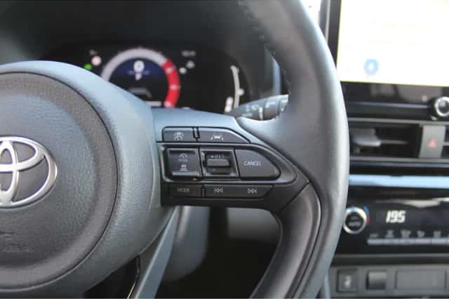 Toyota Yaris (2025) thumbnail 11