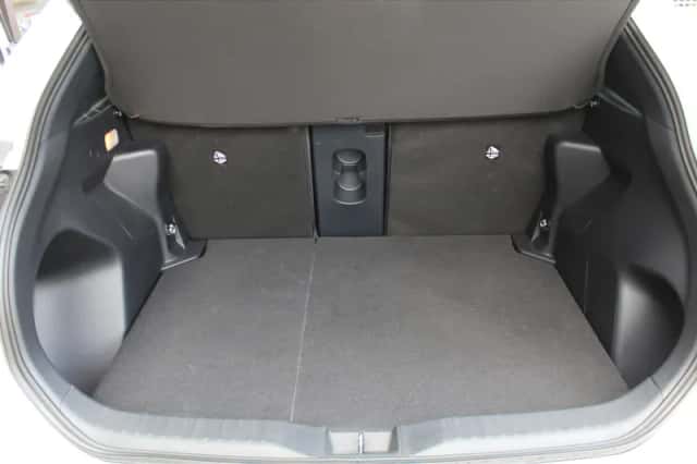 Toyota Yaris (2025) thumbnail 15