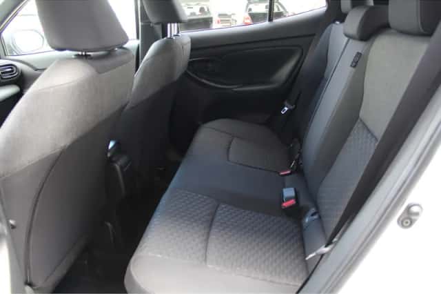 Toyota Yaris (2025) thumbnail 17