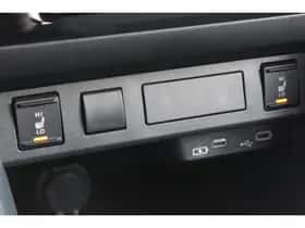 Toyota Yaris (2025) thumbnail 3