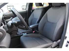 Toyota Yaris (2025) thumbnail 5