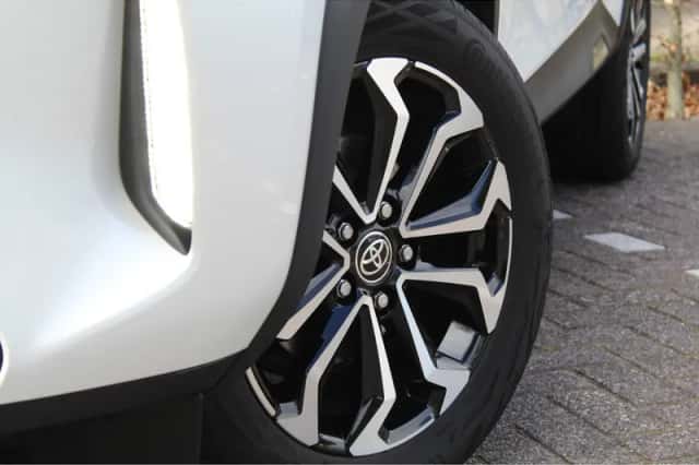 Toyota Yaris (2025) thumbnail 7