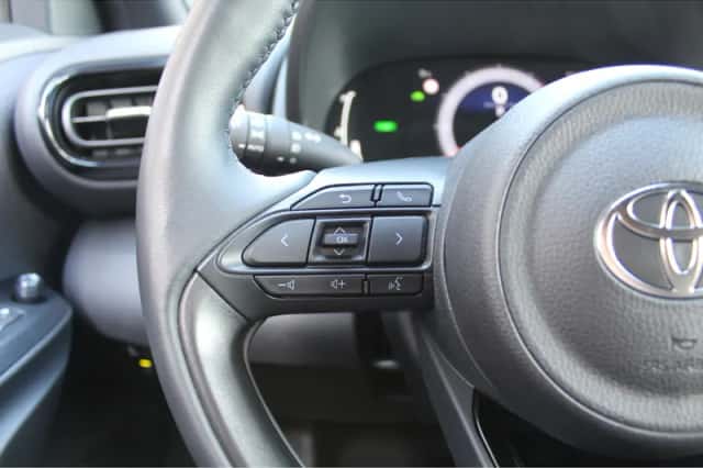 Toyota Yaris (2025) thumbnail 10