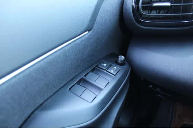 Toyota Yaris (2025) thumbnail 18