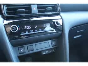 Toyota Yaris (2025) thumbnail 6