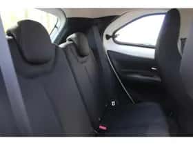 Toyota Aygo (2023) thumbnail 12