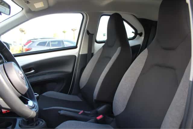 Toyota Aygo (2023) thumbnail 6
