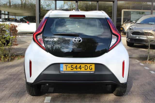 Toyota Aygo (2023) thumbnail 9
