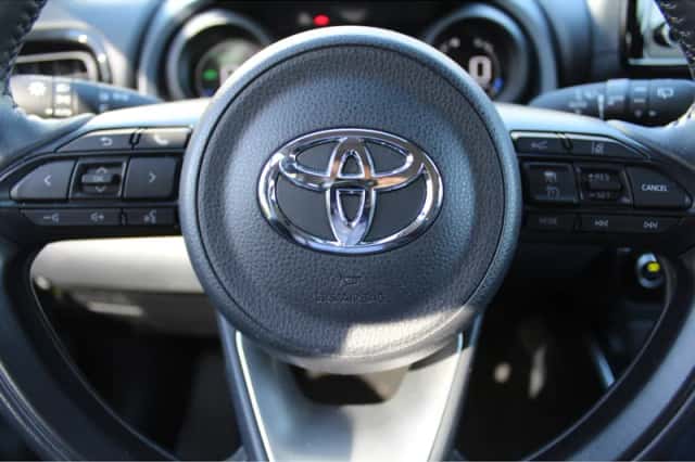 Toyota Yaris (2022) thumbnail 17