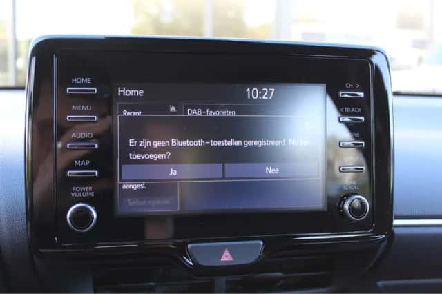 Toyota Yaris (2022) thumbnail 24