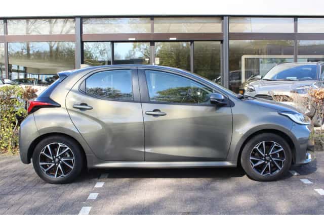 Toyota Yaris (2022) thumbnail 7