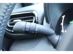 Toyota Yaris (2025) thumbnail 18
