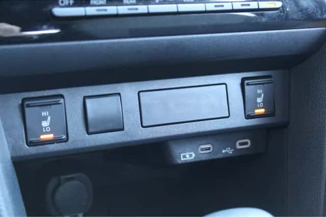 Toyota Yaris (2025) thumbnail 3