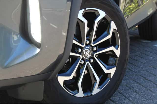 Toyota Yaris (2025) thumbnail 5