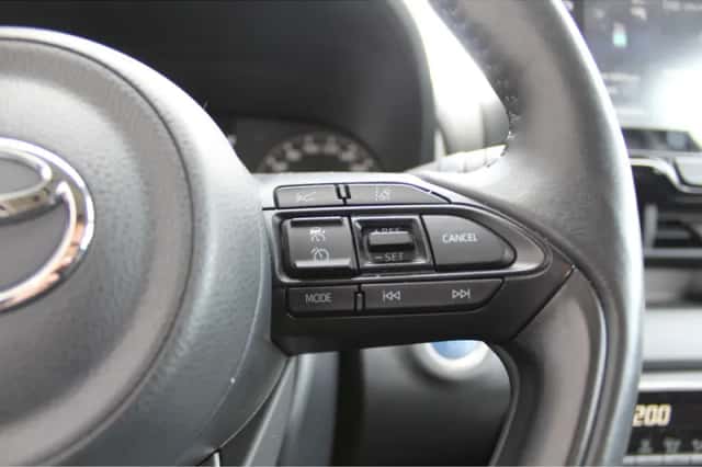 Toyota Yaris (2023) thumbnail 11