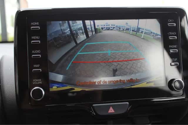 Toyota Yaris (2023) thumbnail 17