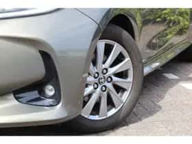 Toyota Yaris (2023) thumbnail 5