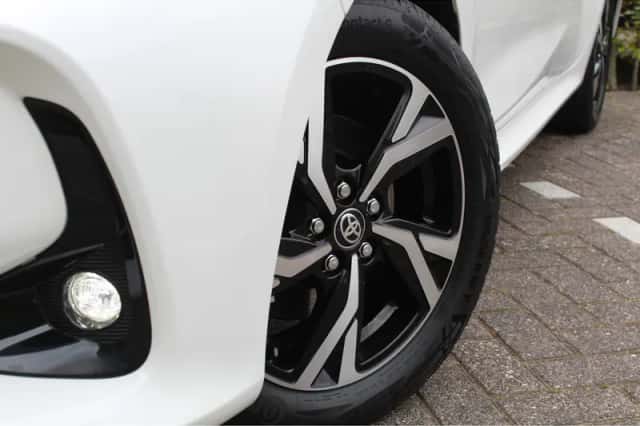 Toyota Yaris (2026) thumbnail 5