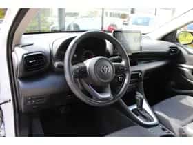 Toyota Yaris (2025) thumbnail 2