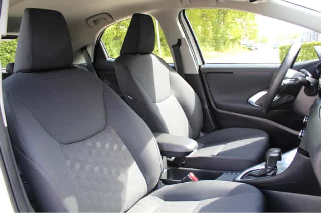 Toyota Yaris (2025) thumbnail 11