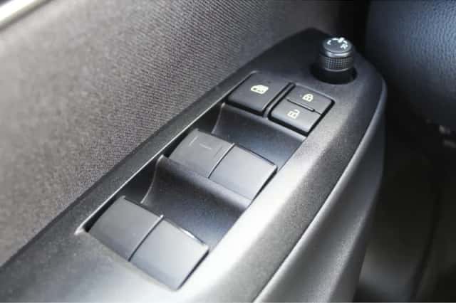 Toyota Yaris (2025) thumbnail 21