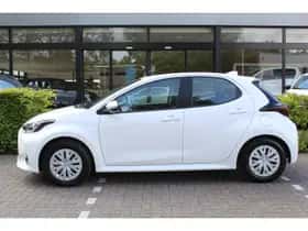 Toyota Yaris (2025) thumbnail 5