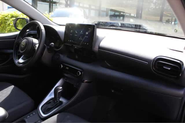 Toyota Yaris (2025) thumbnail 6