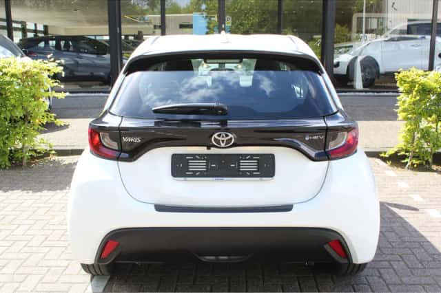 Toyota Yaris (2025) thumbnail 9