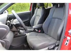 Toyota Yaris (2023) thumbnail 9