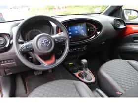 Toyota Aygo (2022) thumbnail 2