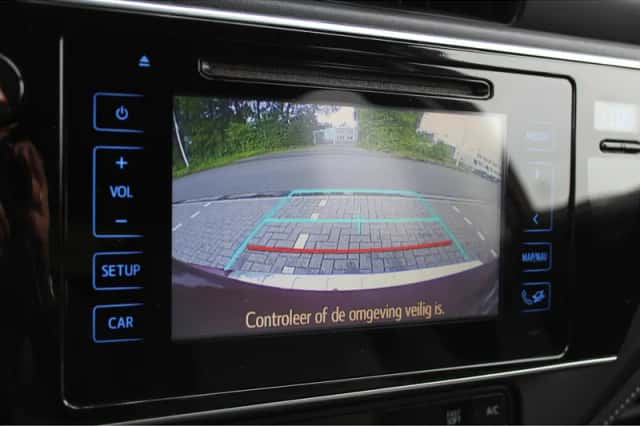 Toyota Auris (2018) thumbnail 19