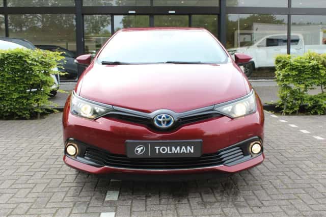 Toyota Auris (2018) thumbnail 3