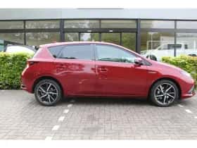 Toyota Auris (2018) thumbnail 7