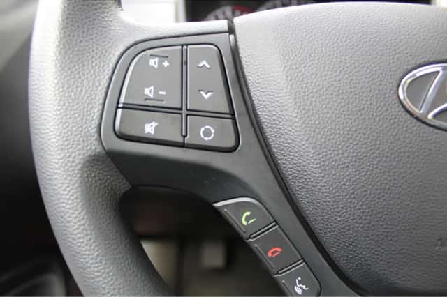 Hyundai i10 (2019) thumbnail 12