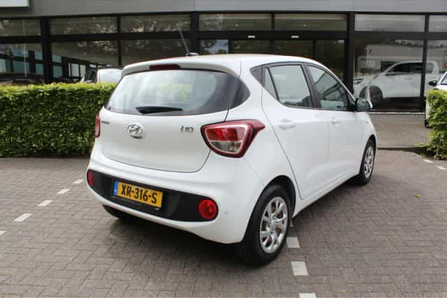 Hyundai i10 (2019) thumbnail 7