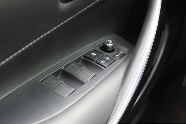 Toyota Corolla (2022) thumbnail 13