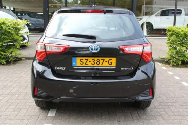 Toyota Yaris (2018) thumbnail 9