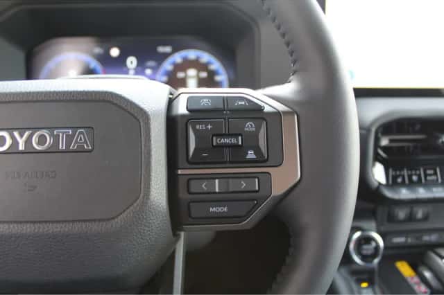 Toyota Land (2024) thumbnail 27
