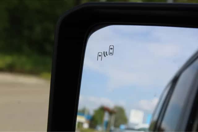 Toyota Land (2024) thumbnail 5