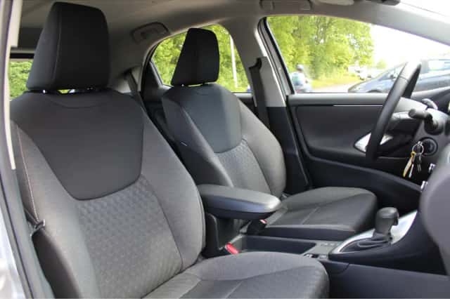 Toyota Yaris (2023) thumbnail 12