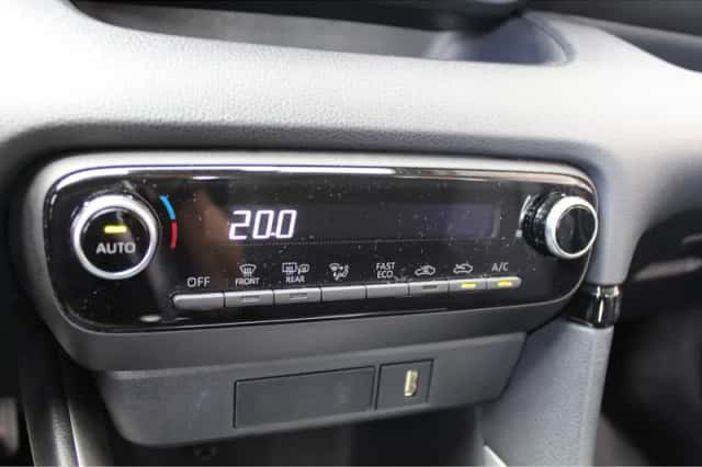 Toyota Yaris (2023) thumbnail 19
