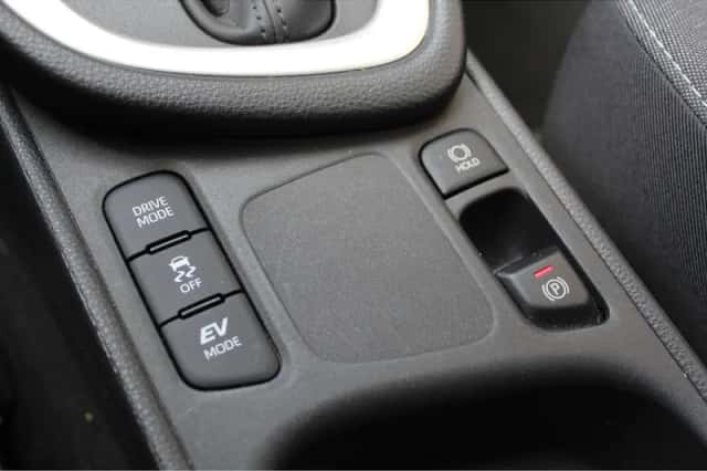 Toyota Yaris (2023) thumbnail 25